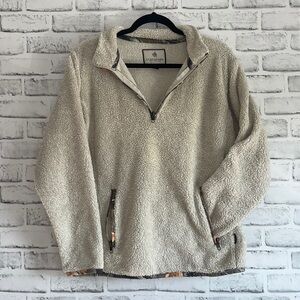 Legendary Whitetail throw over fleece jacket with pockets